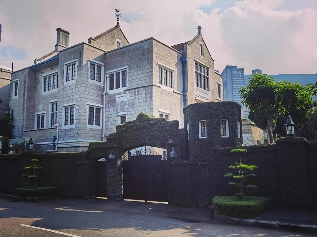 霍启刚个人资料简介（豪门贵子养成记）-