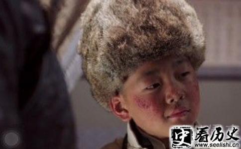 少年张学良剧照