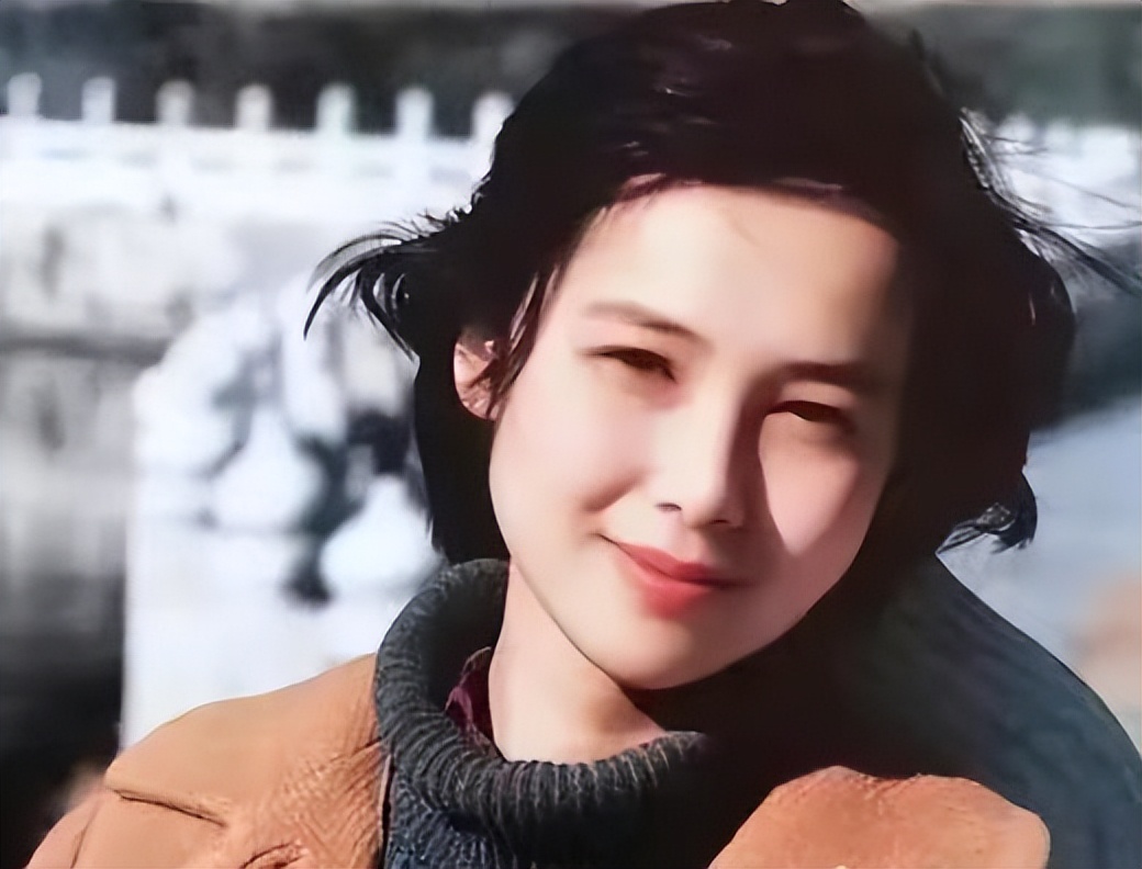 蒋雯丽个人资料(蒋雯丽:做过工人,嫁给“丑男”,经历过绯闻,如今婚姻依旧