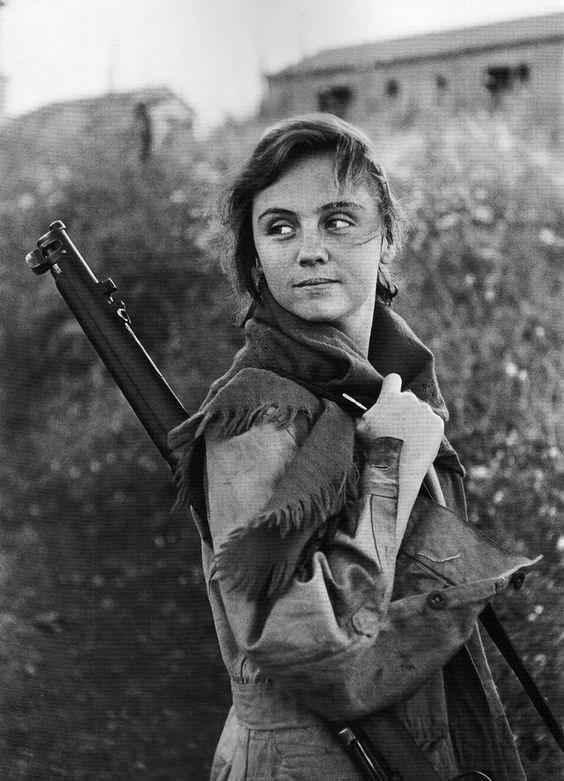 战争中的美少女,这么美,纳粹女军官