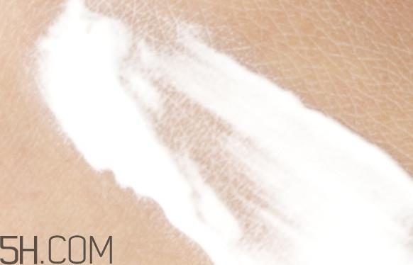 蒂佳婷v7素颜霜怎么样 韩国妹子新用法 蒂佳婷v7素颜霜怎么样 韩国妹子新用法