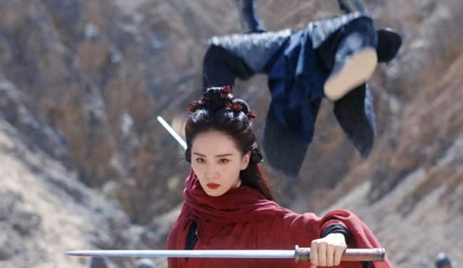 刘诗诗新剧《一念关山》今晚开播 绝美红衣雪中舞未播先火