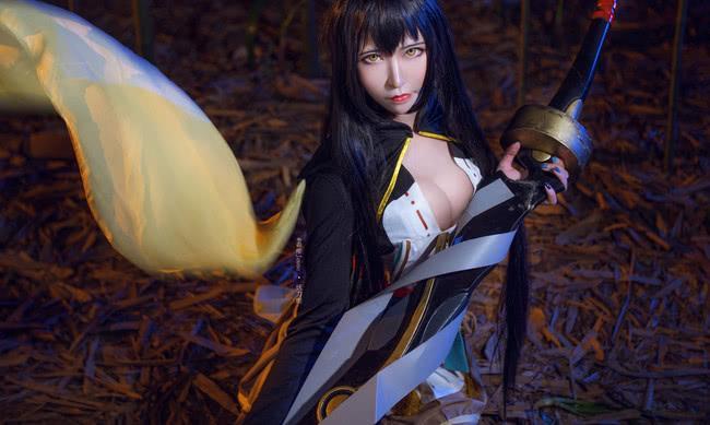 长腿小姐姐妖刀姬COSPLAY,乳量好评!