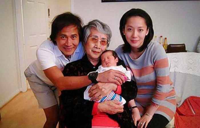 与王祖贤17年情断后，娶小24岁千金小姐，今一儿一女超幸福！