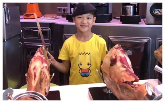 有种基因叫田亮的儿子，长相和爸爸复制黏贴，简直是缩小版田亮