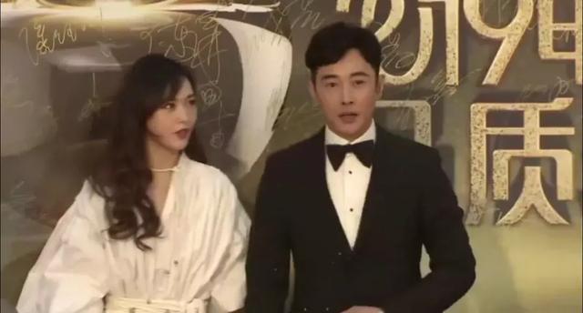 唐嫣罗晋合体秀恩爱，罗晋现“幸福胖”，唐嫣大秀美腿美如仙