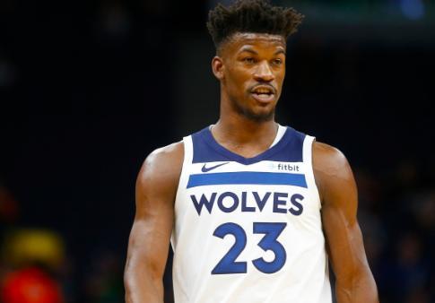 4换2大交易只待官宣，3冠王拿下53分巨星，火箭痛失超巨猎物