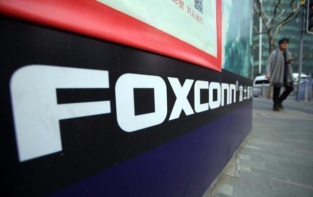 富士康普通工人月薪多少？打工妹揭开真实收入，大家不敢相信