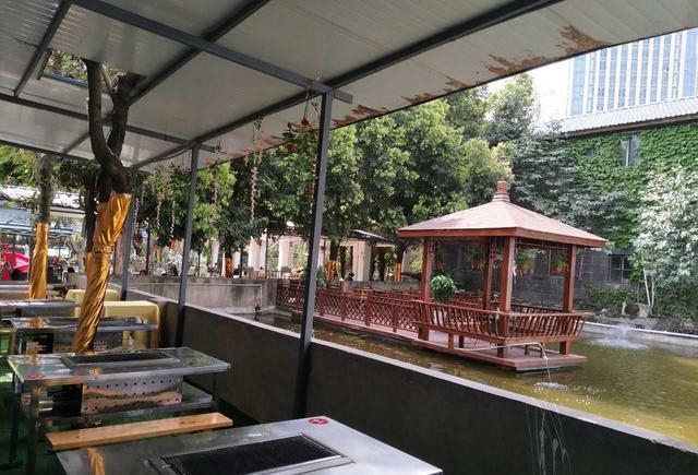 成都三圣乡这个农家乐太厉害! 58元自助海鲜烧烤任吃任喝~