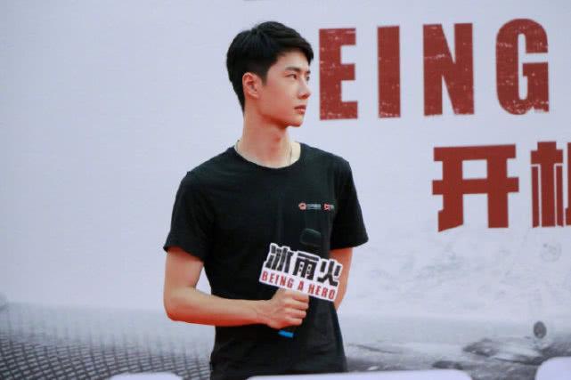 王一博拍戏剪掉长发,帅气短发也太man了,干净清爽少年感十足