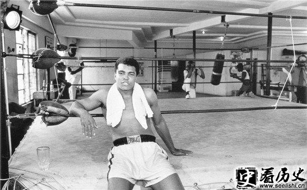 拳王阿里图片