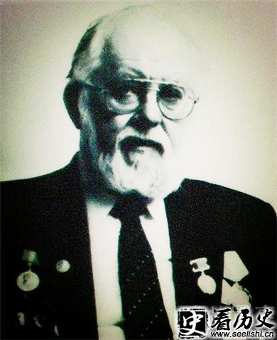 梅尔尼科夫旧照