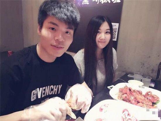 LOL：辣个男人回来辣，用一手“越南鳄”追着SKT四人到处跑！