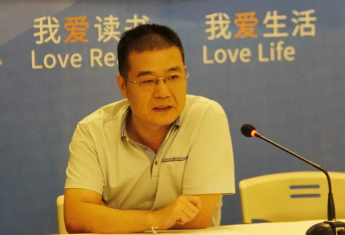 小迷弟没错了！考研名师张雪峰：“太平洋战争”系列太牛咯