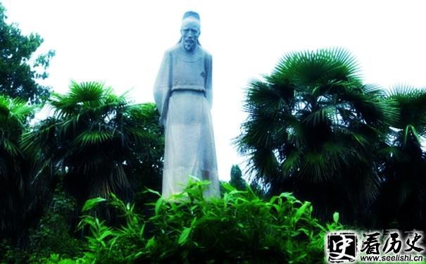 杜甫雕像